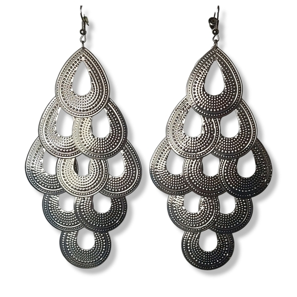 𝅺SILVER Chandelier Earrings - Picture 1 of 2